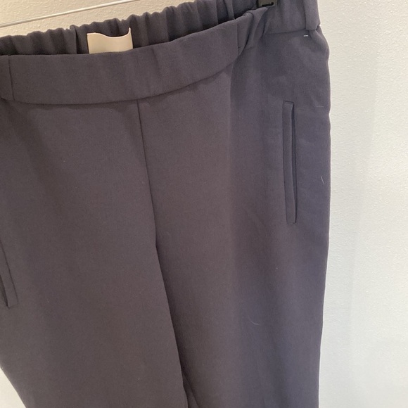 Aritzia Darontal Pant in Grey - Picture 11 of 11